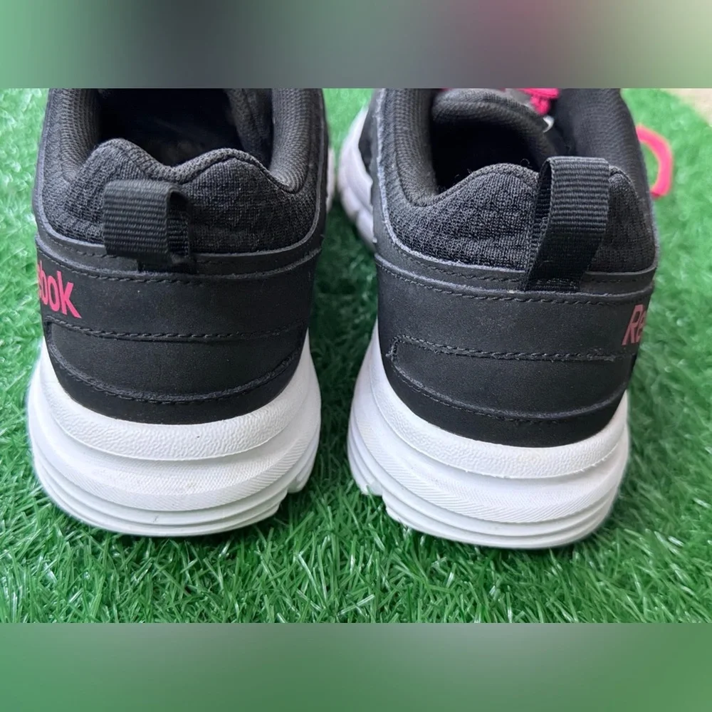 Reebok Women's Speed Rise Running Shoe Black/Pink/White Size 10‎